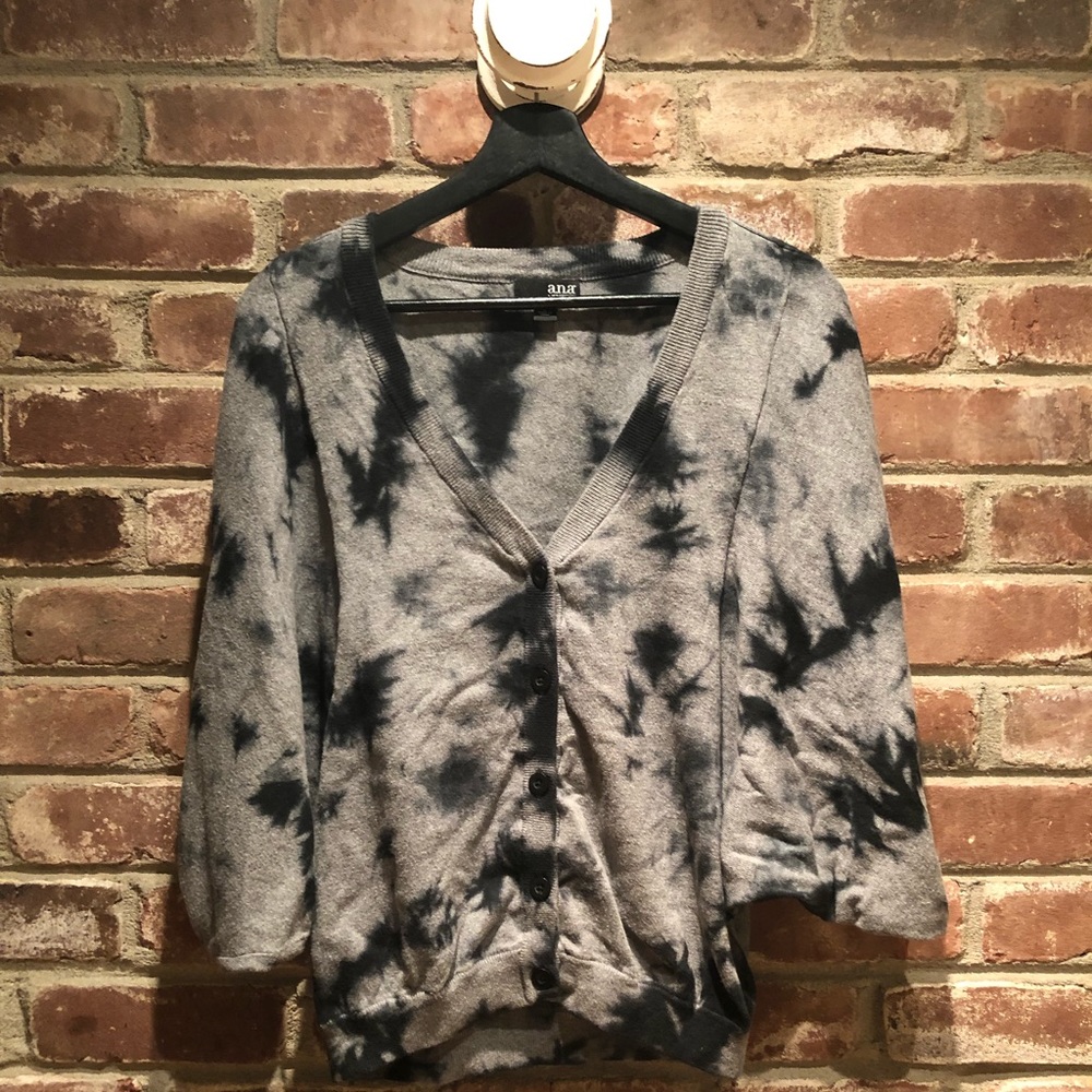 Buttoned Top/ Sweater